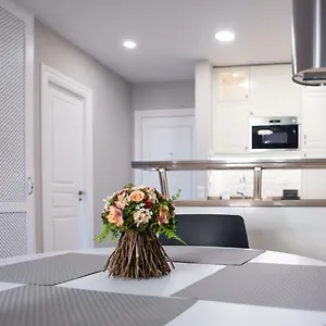  Apartment Beachfront In New